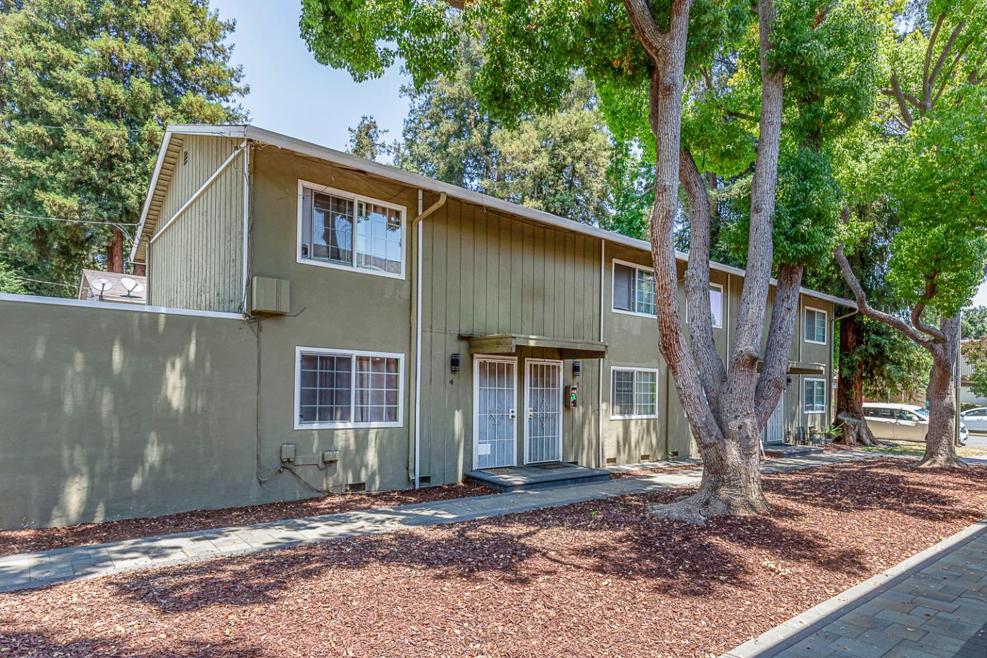 Detail Gallery Image 2 of 30 For 5691 Tucson Dr, San Jose,  CA 95118 - – Beds | – Baths