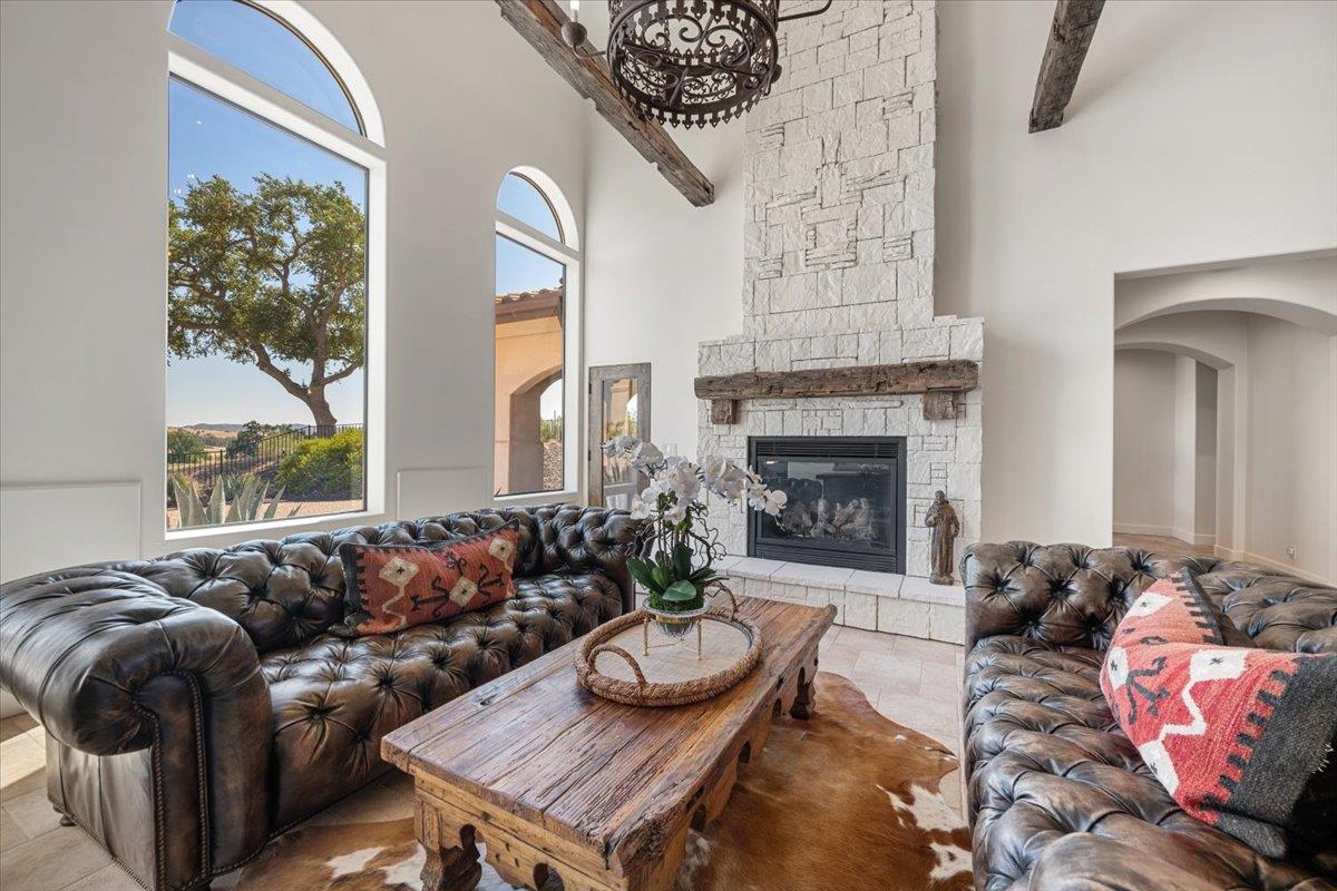 Detail Gallery Image 15 of 128 For 6750 Golden Pheasant Lane, Creston,  CA 93432 - 5 Beds | 3/1 Baths