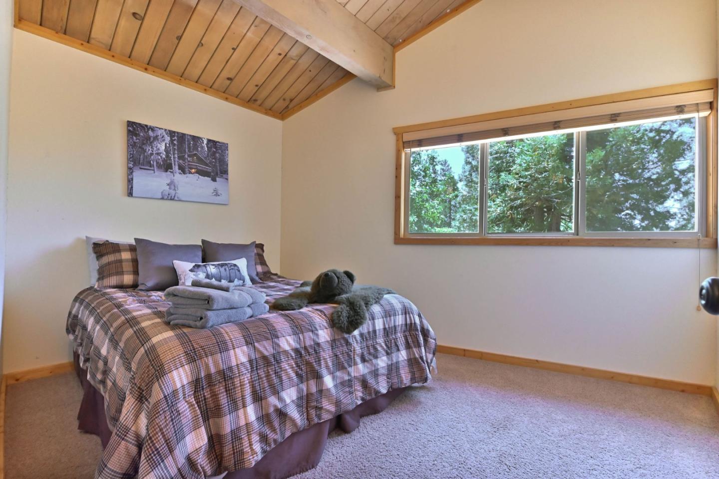 Detail Gallery Image 12 of 62 For 2320 Mustang Rd, Arnold,  CA 95223 - 3 Beds | 2 Baths