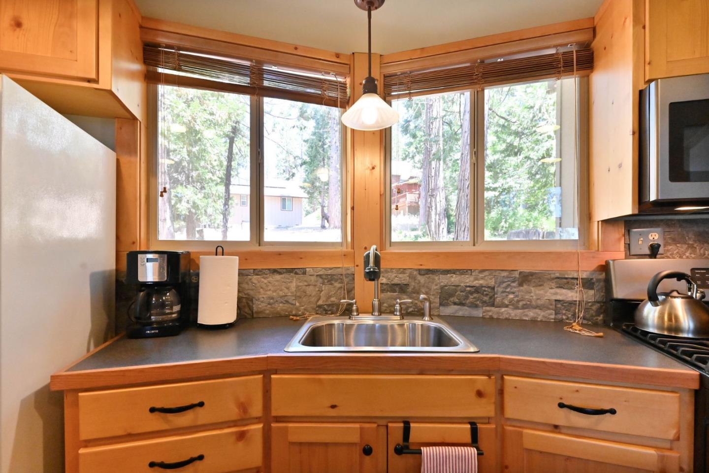Detail Gallery Image 21 of 62 For 2320 Mustang Rd, Arnold,  CA 95223 - 3 Beds | 2 Baths