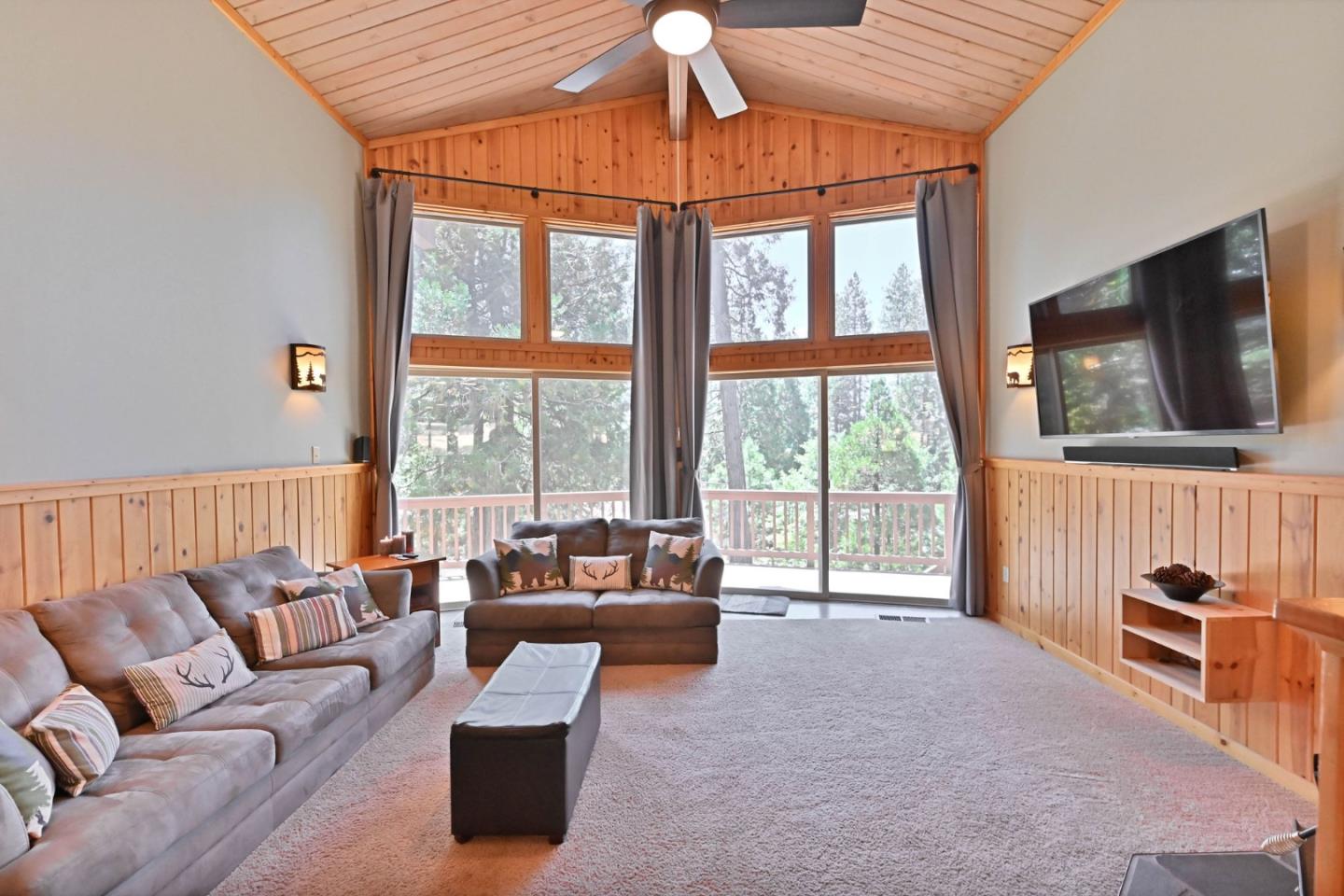 Detail Gallery Image 4 of 62 For 2320 Mustang Rd, Arnold,  CA 95223 - 3 Beds | 2 Baths