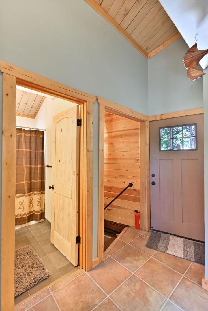 Detail Gallery Image 7 of 62 For 2320 Mustang Rd, Arnold,  CA 95223 - 3 Beds | 2 Baths