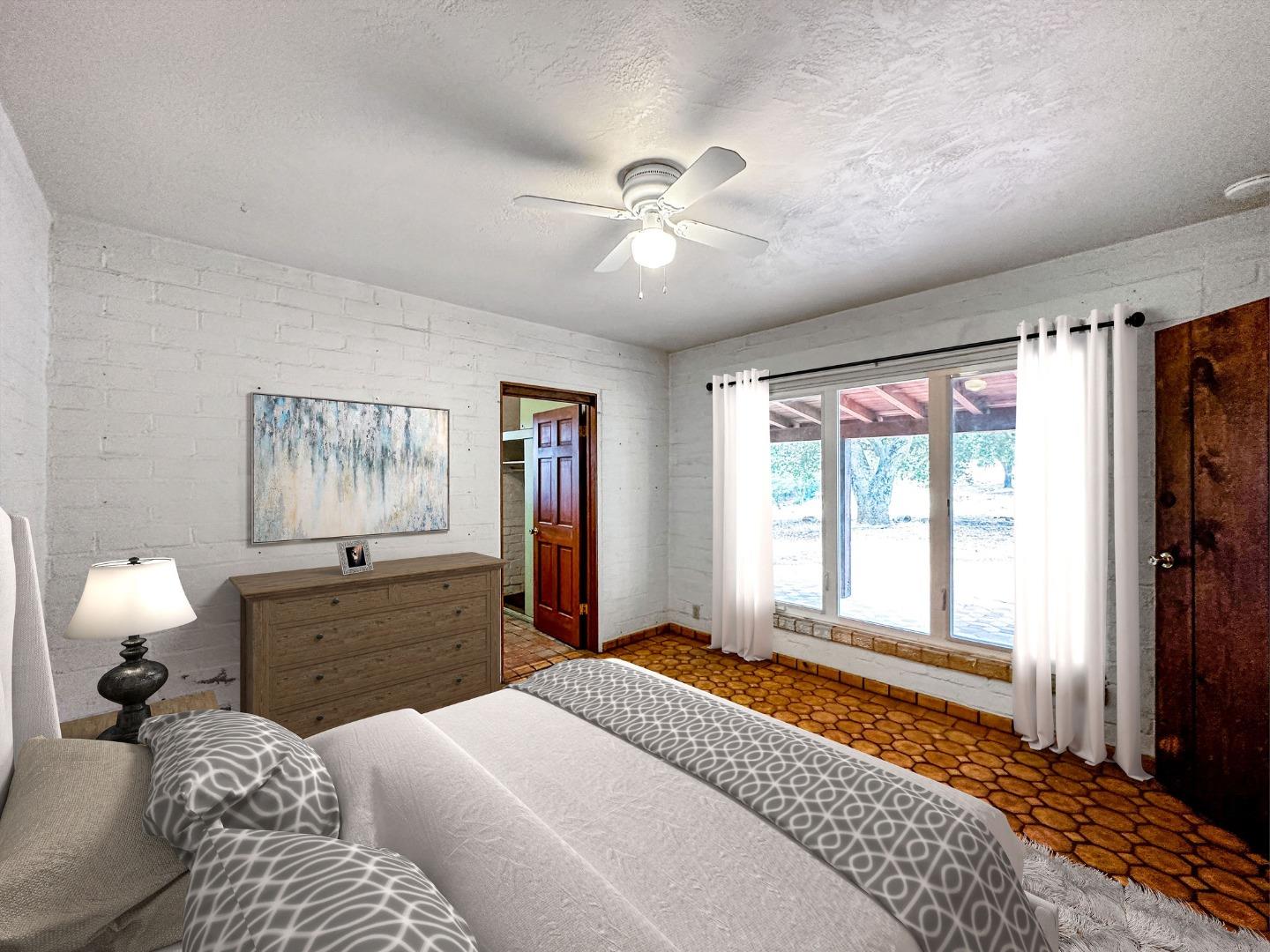 Detail Gallery Image 3 of 9 For 19532 Natoma Oaks Ln, Los Altos,  CA 94022 - 3 Beds | 3/1 Baths