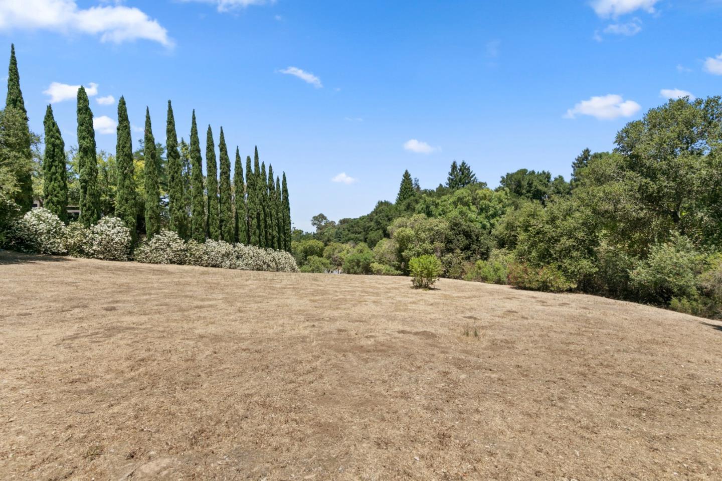 Detail Gallery Image 3 of 7 For 11027 Eastbrook Ave, Los Altos,  CA 94024 - – Beds | – Baths