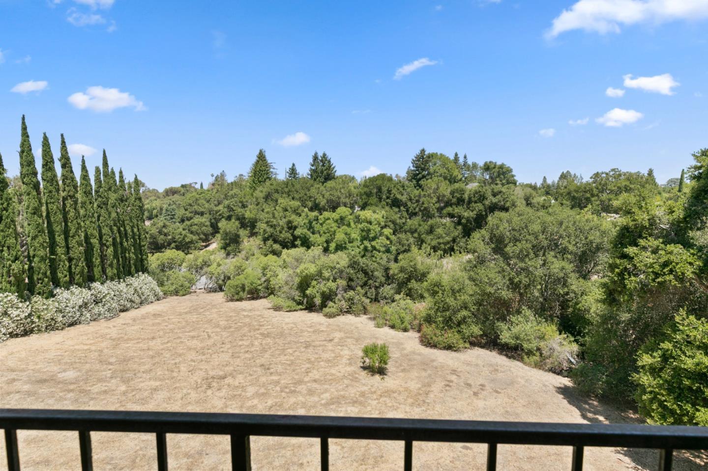 Detail Gallery Image 4 of 7 For 11027 Eastbrook Ave, Los Altos,  CA 94024 - – Beds | – Baths