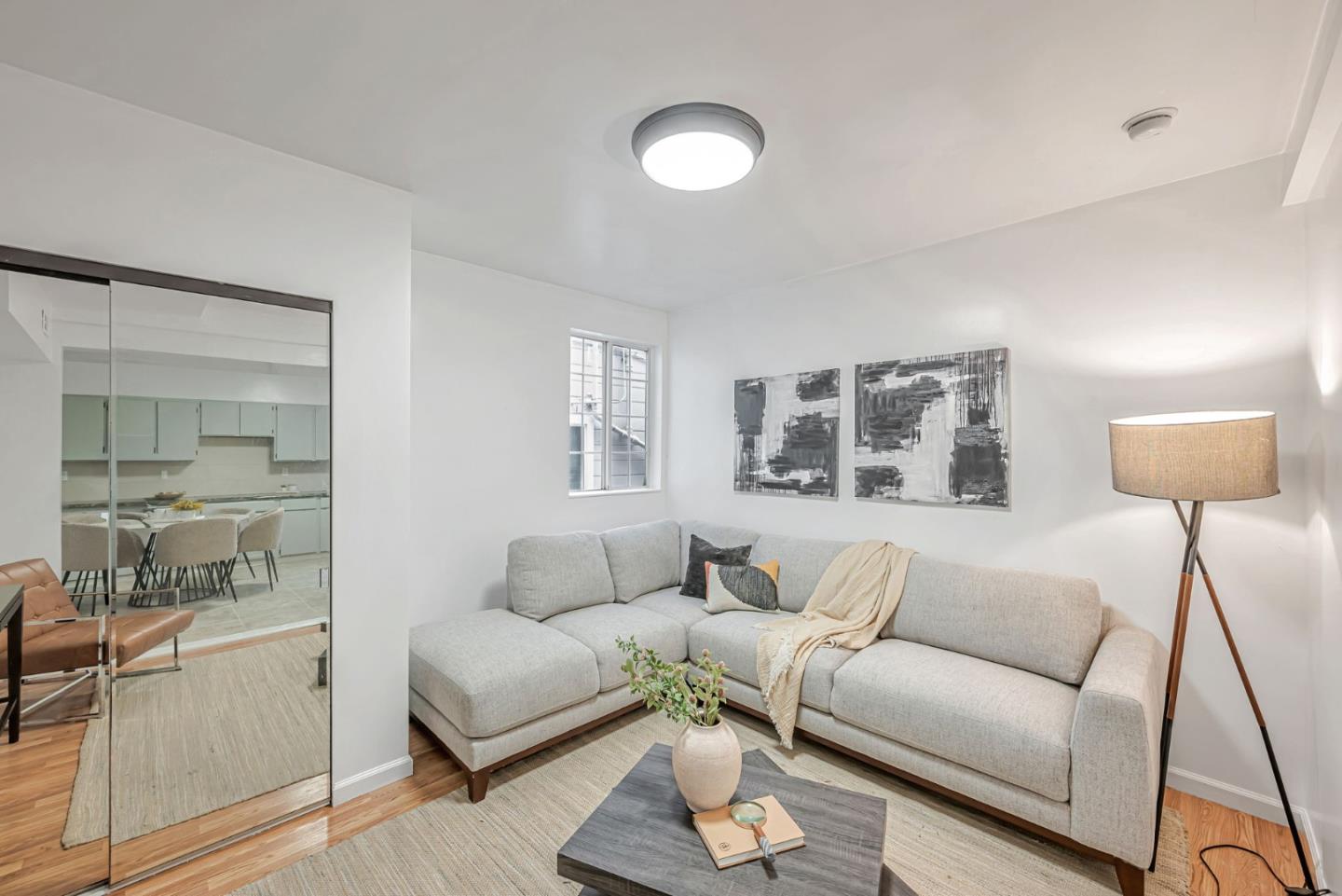 Detail Gallery Image 11 of 54 For 163 Lee Ave, San Francisco,  CA 94112 - 5 Beds | 3 Baths