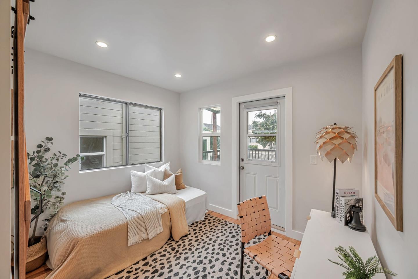 Detail Gallery Image 22 of 54 For 163 Lee Ave, San Francisco,  CA 94112 - 5 Beds | 3 Baths