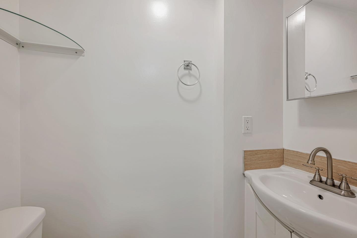 Detail Gallery Image 37 of 54 For 163 Lee Ave, San Francisco,  CA 94112 - 5 Beds | 3 Baths