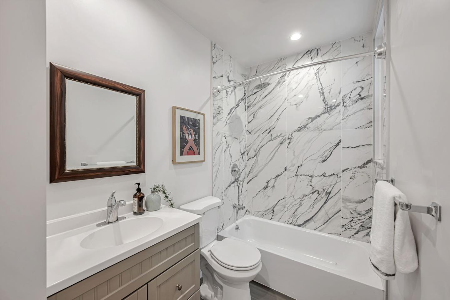 Detail Gallery Image 43 of 54 For 163 Lee Ave, San Francisco,  CA 94112 - 5 Beds | 3 Baths