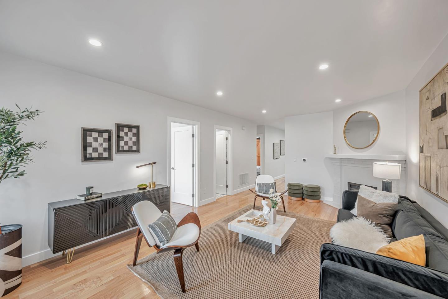 Detail Gallery Image 9 of 54 For 163 Lee Ave, San Francisco,  CA 94112 - 5 Beds | 3 Baths