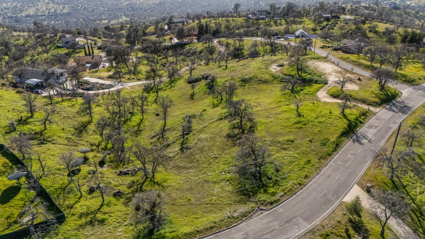 Detail Gallery Image 9 of 14 For 41176 Lilley Mountain Dr, Coarsegold,  CA 93614 - – Beds | – Baths