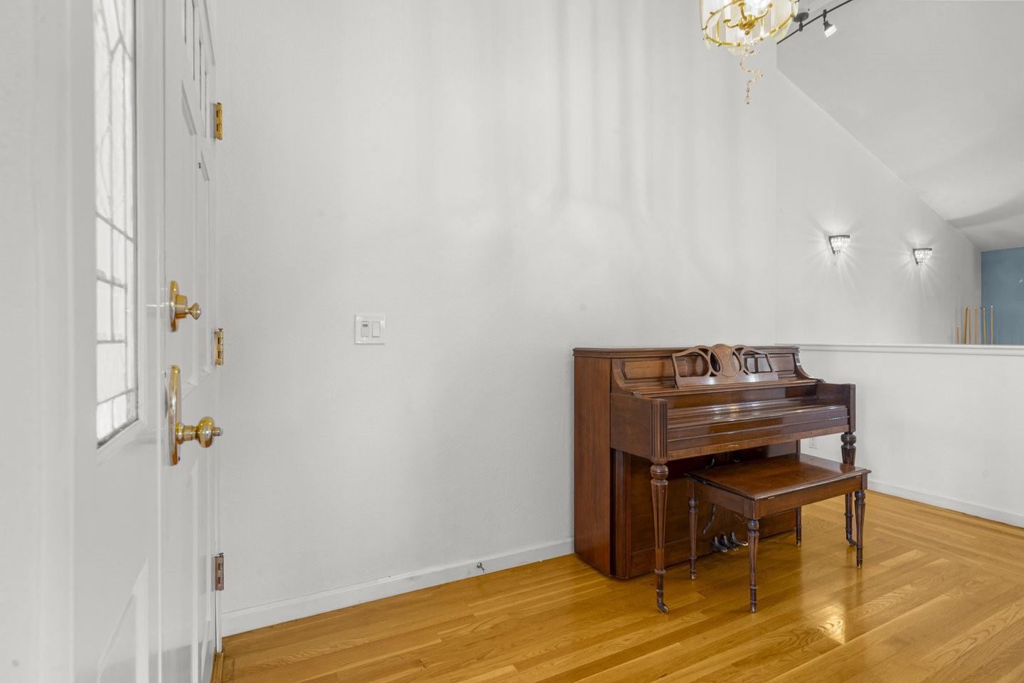 Detail Gallery Image 7 of 56 For 5387 King Estates Ct, San Jose,  CA 95135 - 4 Beds | 2 Baths