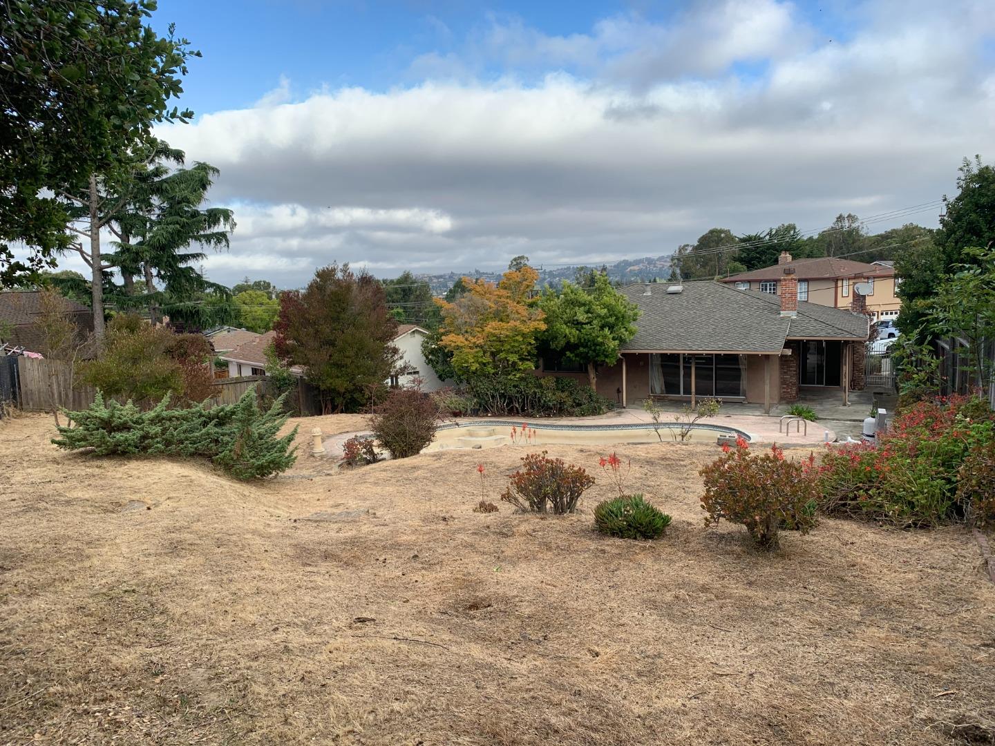 Detail Gallery Image 9 of 42 For 2847 Ralston Way, Hayward,  CA 94541 - 3 Beds | 2 Baths