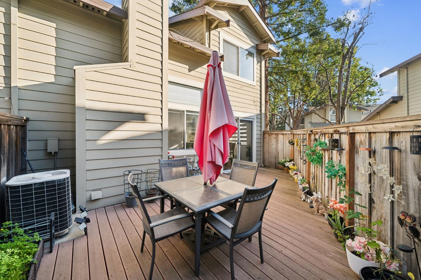 Detail Gallery Image 13 of 30 For 25 Deer Run Cir, San Jose,  CA 95136 - 3 Beds | 2/1 Baths