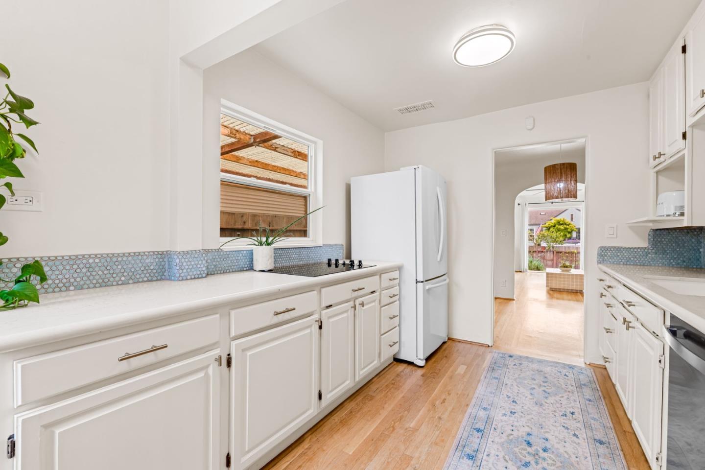 Detail Gallery Image 11 of 30 For 255 Katherine Ave, Salinas,  CA 93901 - 2 Beds | 1 Baths