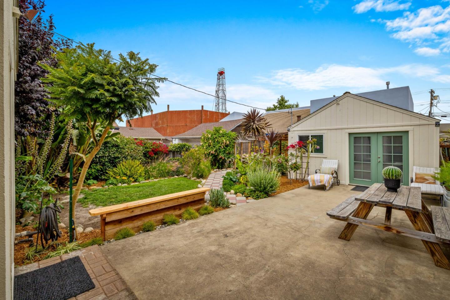 Detail Gallery Image 16 of 30 For 255 Katherine Ave, Salinas,  CA 93901 - 2 Beds | 1 Baths