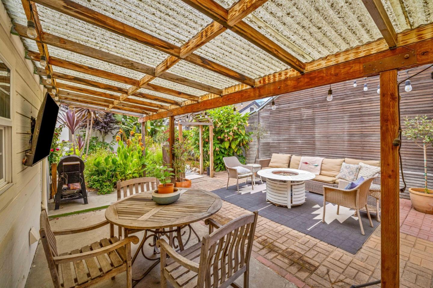 Detail Gallery Image 24 of 30 For 255 Katherine Ave, Salinas,  CA 93901 - 2 Beds | 1 Baths