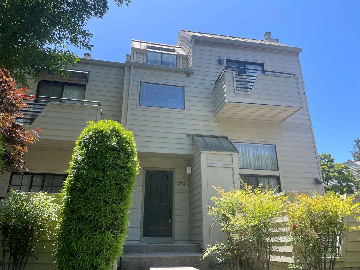 Detail Gallery Image 1 of 28 For 773 Loma Verde Ave a,  Palo Alto,  CA 94303 - 3 Beds | 2/1 Baths