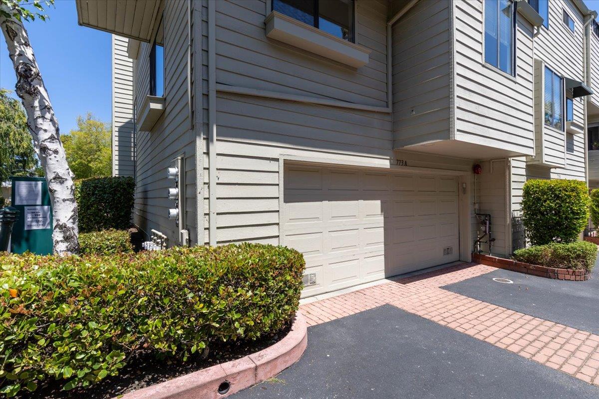Detail Gallery Image 24 of 28 For 773 Loma Verde Ave a,  Palo Alto,  CA 94303 - 3 Beds | 2/1 Baths
