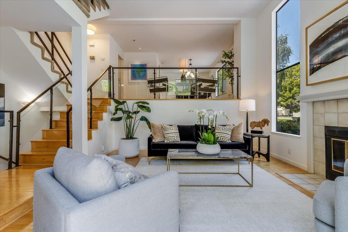 Detail Gallery Image 4 of 28 For 773 Loma Verde Ave a,  Palo Alto,  CA 94303 - 3 Beds | 2/1 Baths