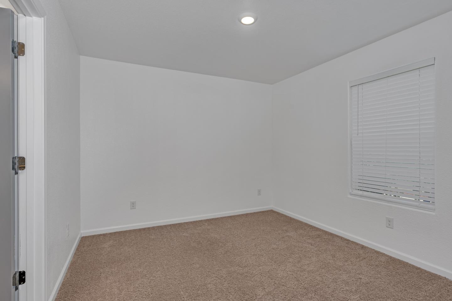 Detail Gallery Image 14 of 45 For 1807 Patricia Ct, Los Banos,  CA 93635 - 4 Beds | 3 Baths