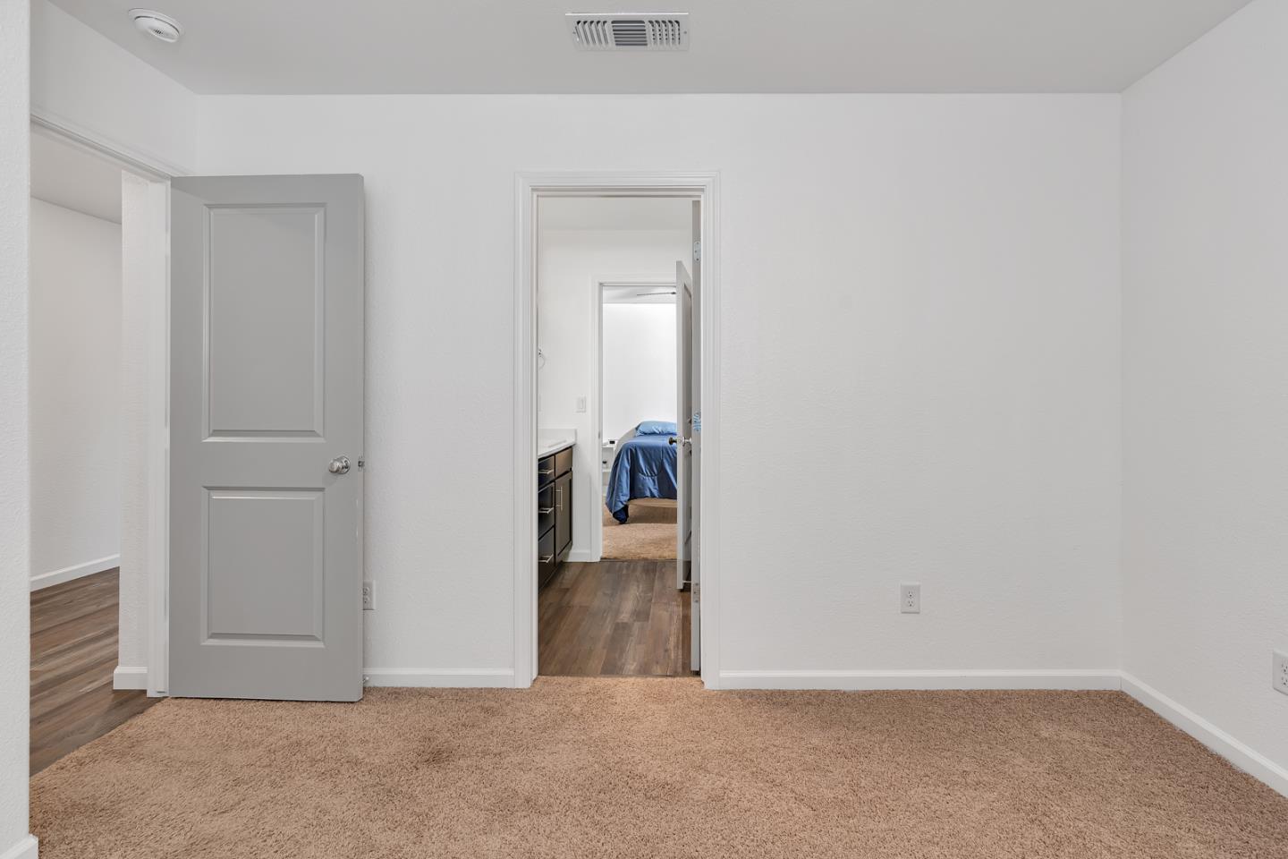 Detail Gallery Image 16 of 45 For 1807 Patricia Ct, Los Banos,  CA 93635 - 4 Beds | 3 Baths