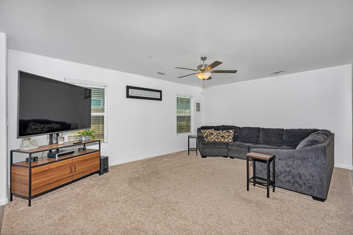 Detail Gallery Image 27 of 45 For 1807 Patricia Ct, Los Banos,  CA 93635 - 4 Beds | 3 Baths