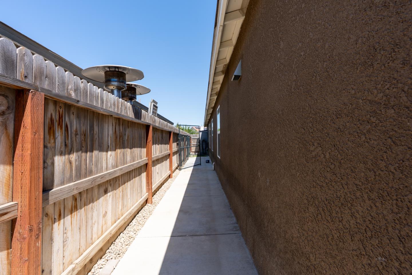 Detail Gallery Image 44 of 45 For 1807 Patricia Ct, Los Banos,  CA 93635 - 4 Beds | 3 Baths