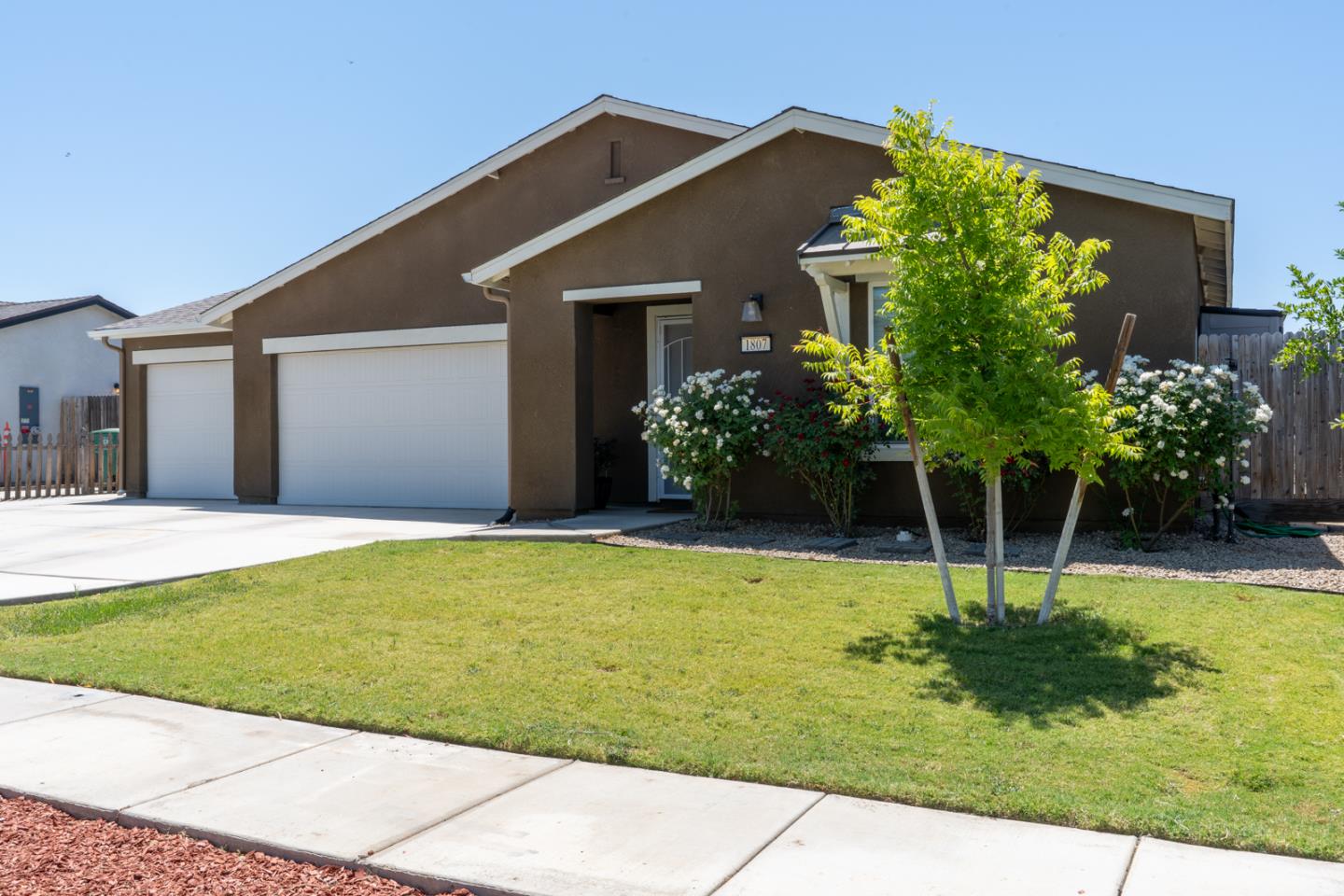 Detail Gallery Image 6 of 45 For 1807 Patricia Ct, Los Banos,  CA 93635 - 4 Beds | 3 Baths