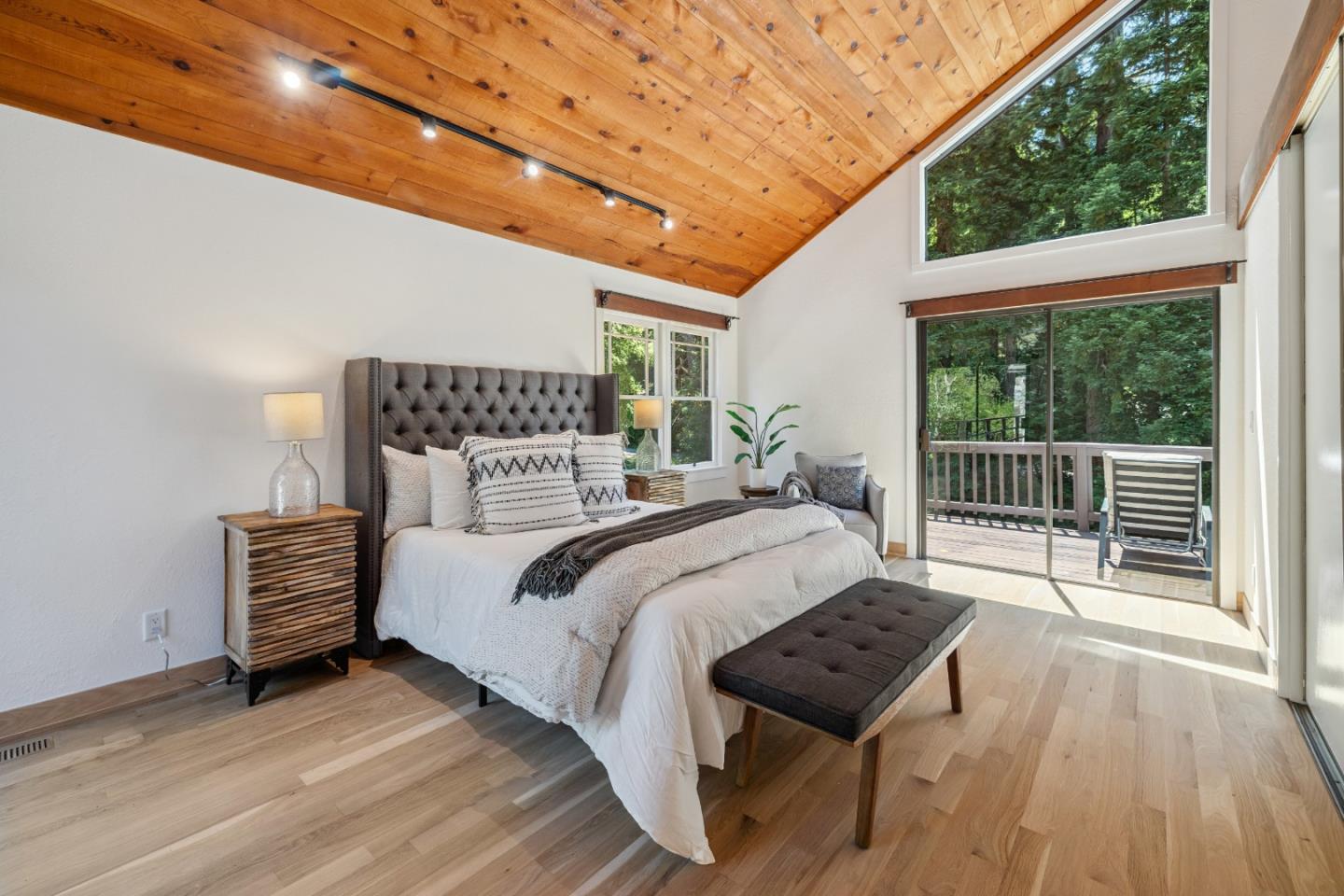 Detail Gallery Image 19 of 86 For 9925 Love Creek Rd, Ben Lomond,  CA 95005 - 5 Beds | 3 Baths