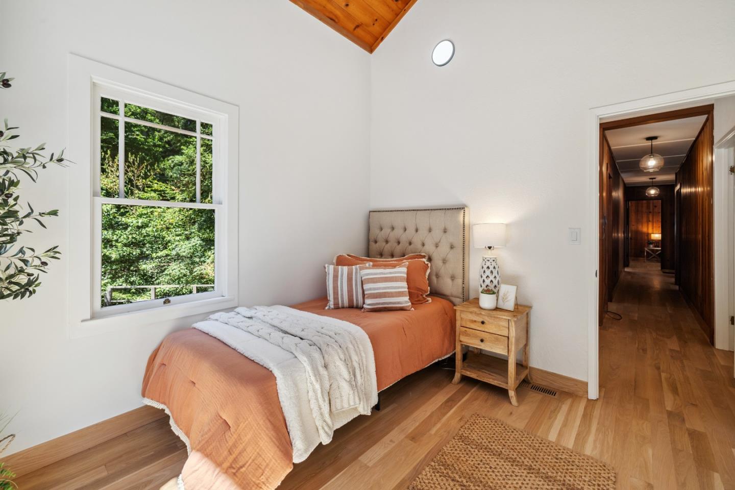 Detail Gallery Image 21 of 86 For 9925 Love Creek Rd, Ben Lomond,  CA 95005 - 5 Beds | 3 Baths