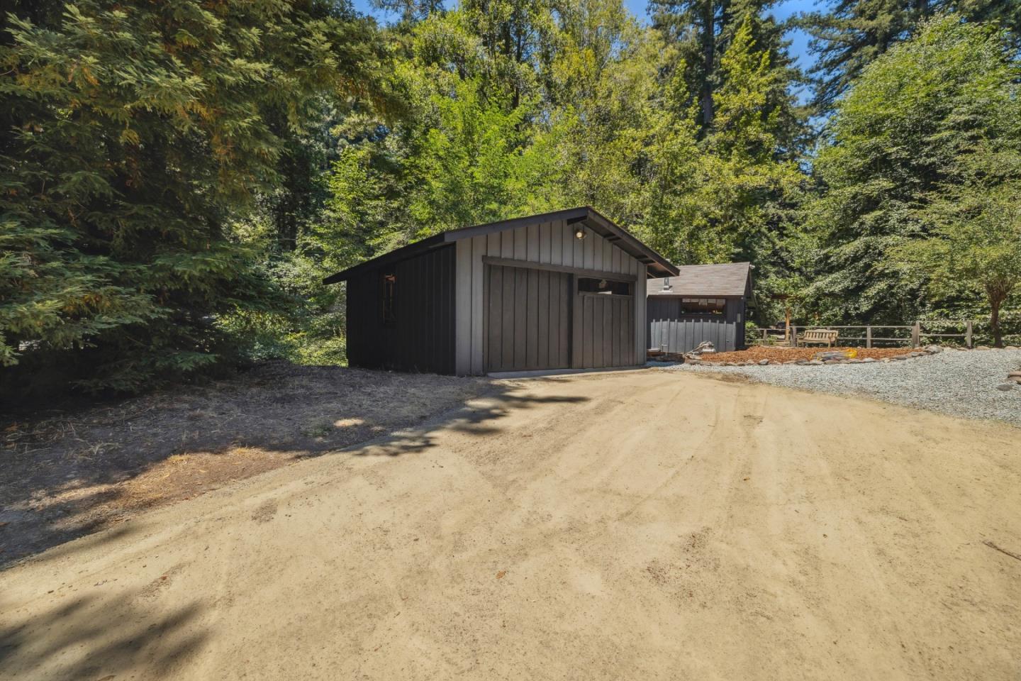 Detail Gallery Image 38 of 86 For 9925 Love Creek Rd, Ben Lomond,  CA 95005 - 5 Beds | 3 Baths