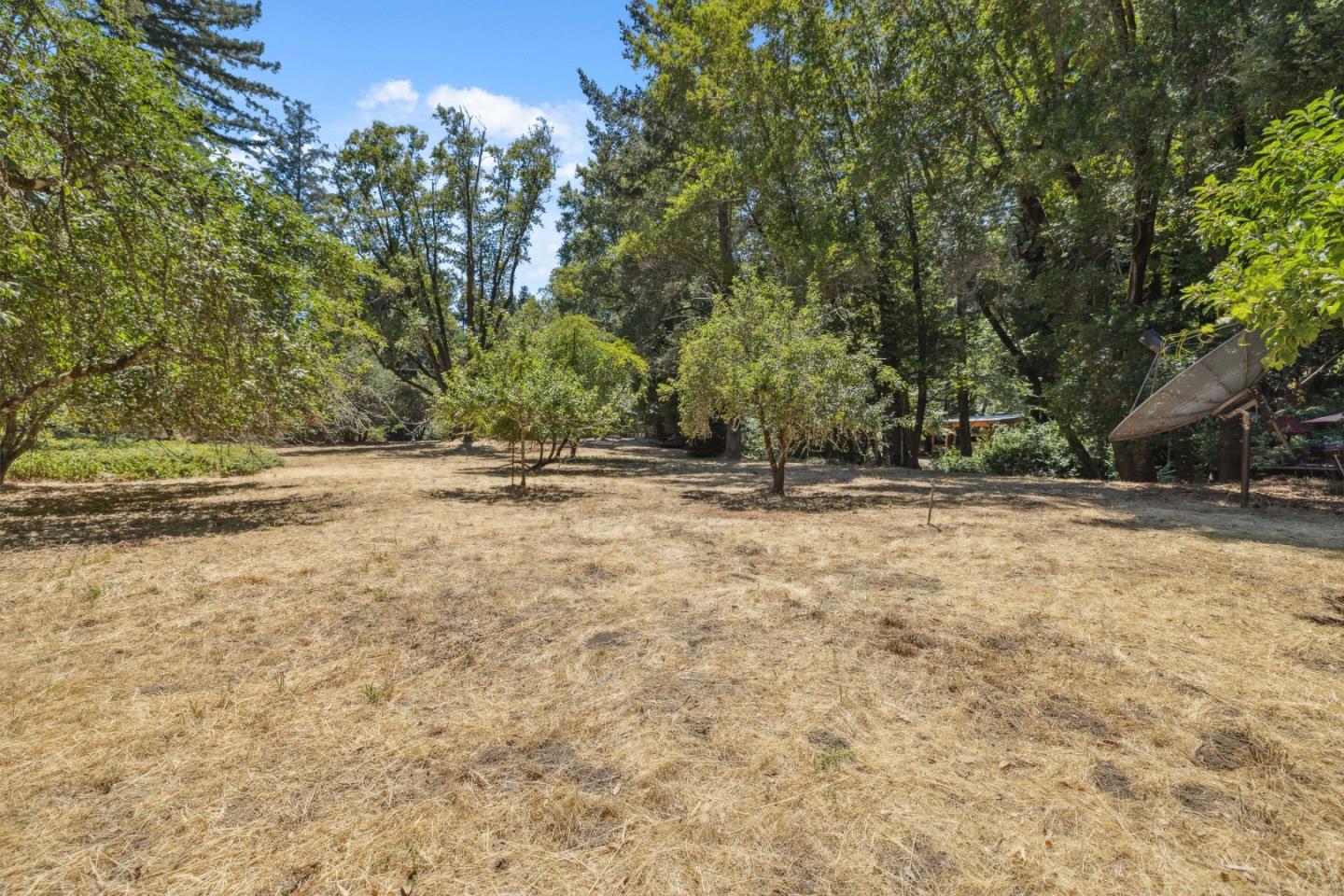 Detail Gallery Image 44 of 86 For 9925 Love Creek Rd, Ben Lomond,  CA 95005 - 5 Beds | 3 Baths