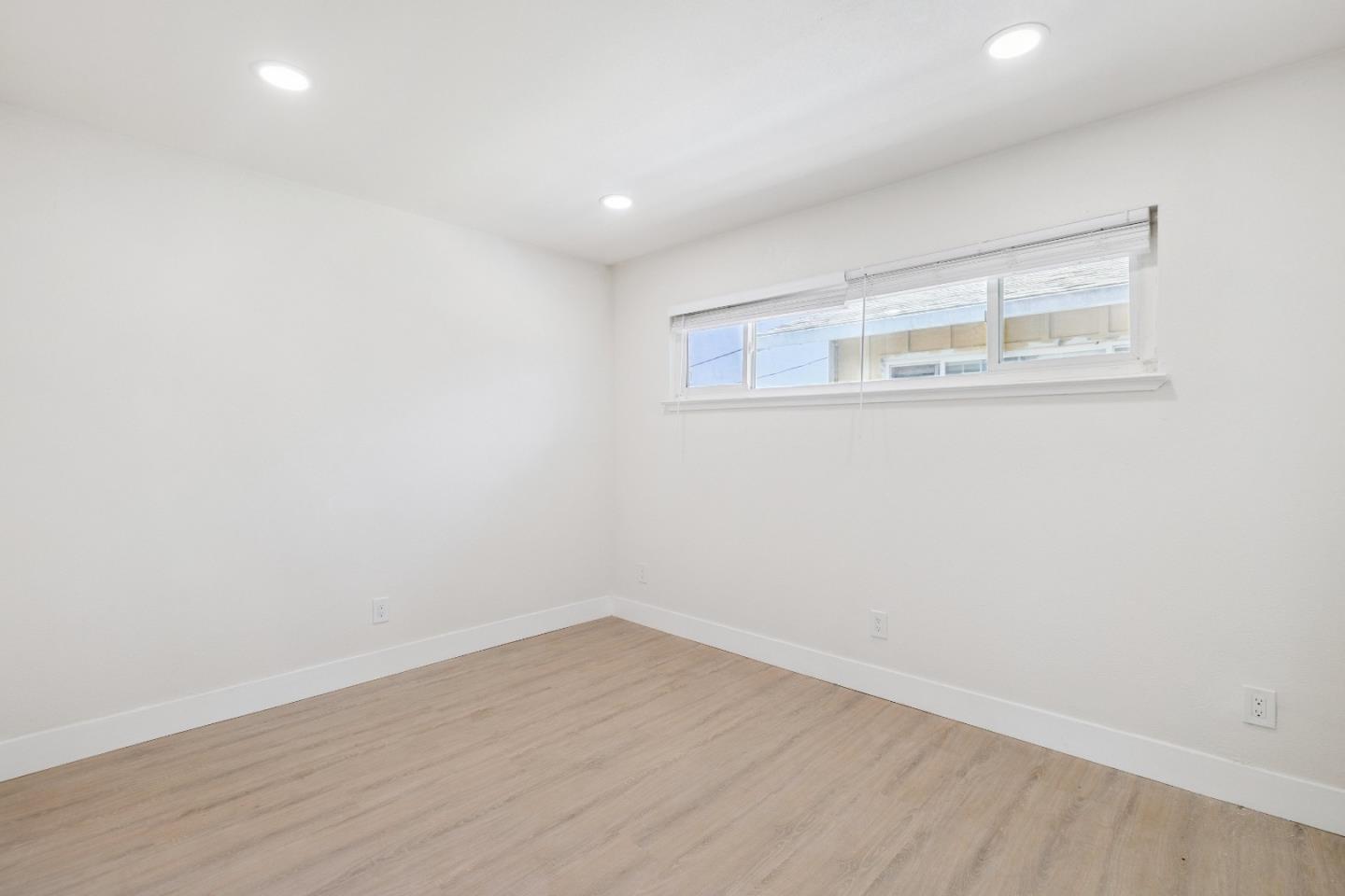 Detail Gallery Image 13 of 14 For 5723 via Monte Dr, San Jose,  CA 95118 - – Beds | – Baths