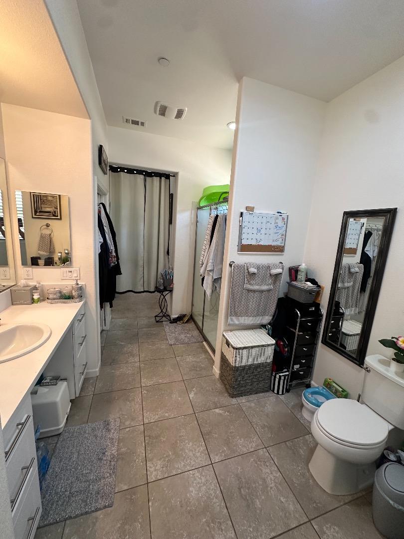 Detail Gallery Image 8 of 14 For 1233 La Colina St, Soledad,  CA 93960 - 3 Beds | 2 Baths
