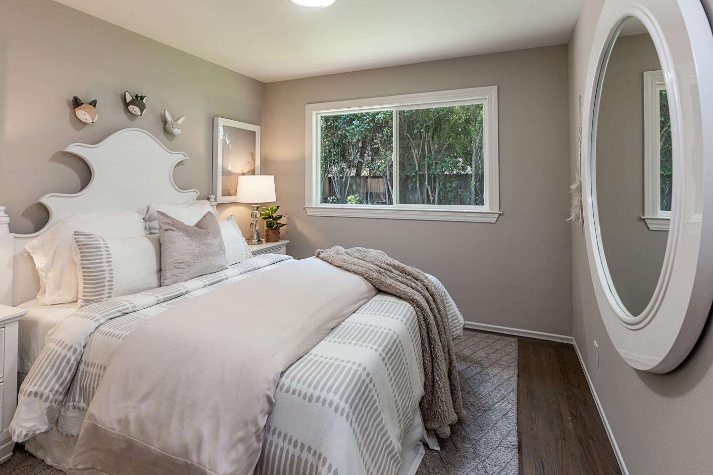 Detail Gallery Image 14 of 26 For 1621 Christina Dr, Los Altos,  CA 94024 - 3 Beds | 2 Baths
