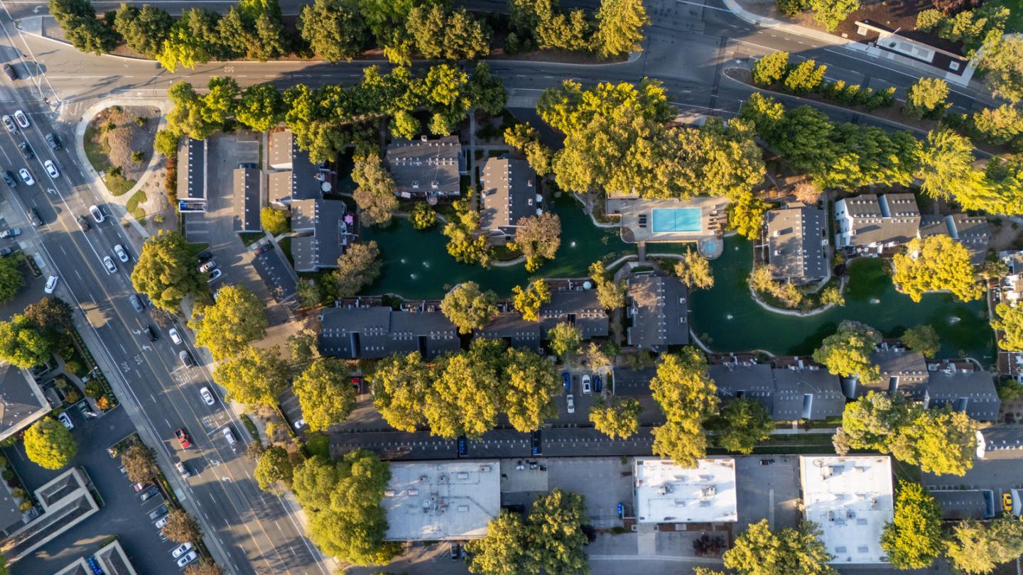 Detail Gallery Image 17 of 19 For 905 W Middlefield Rd #974,  Mountain View,  CA 94043 - 2 Beds | 2 Baths
