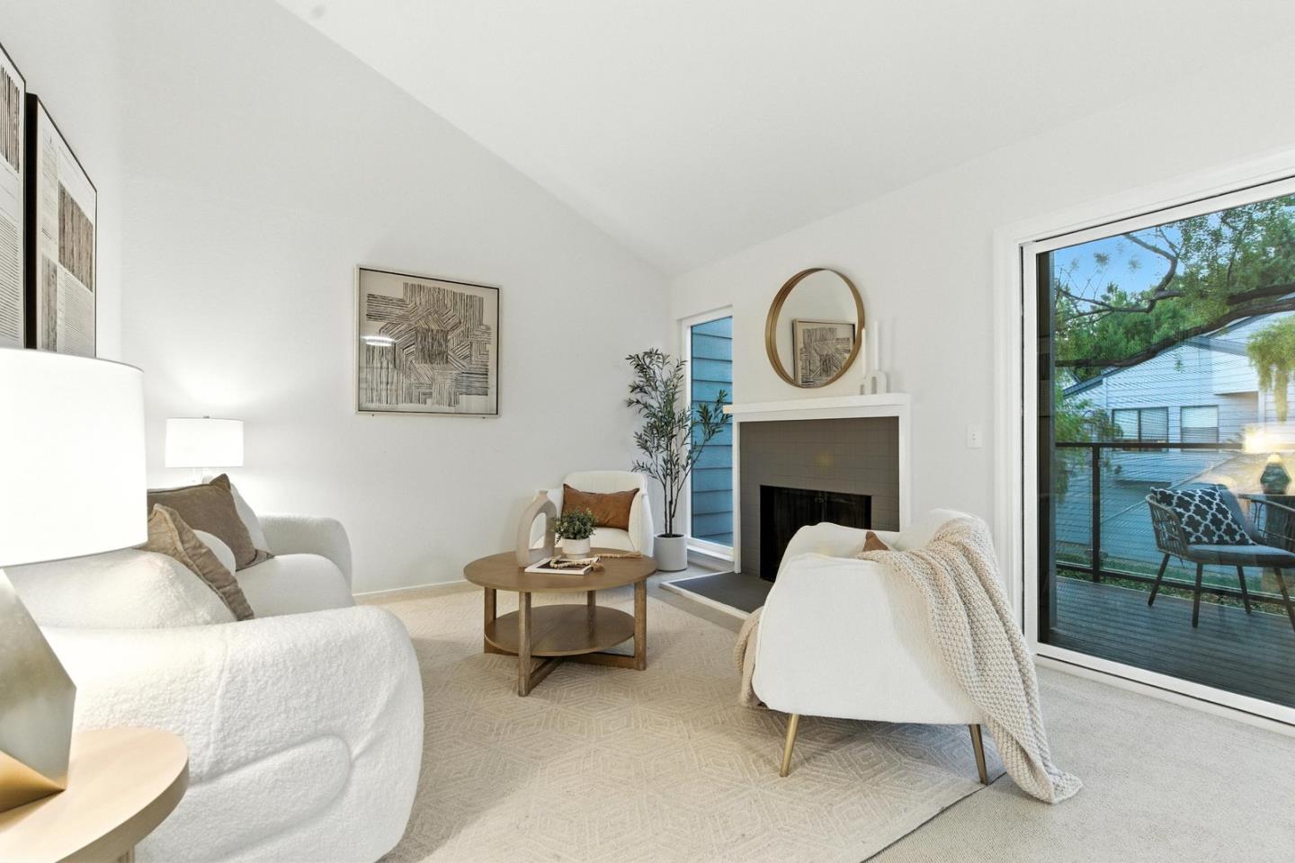 Detail Gallery Image 3 of 19 For 905 W Middlefield Rd #974,  Mountain View,  CA 94043 - 2 Beds | 2 Baths