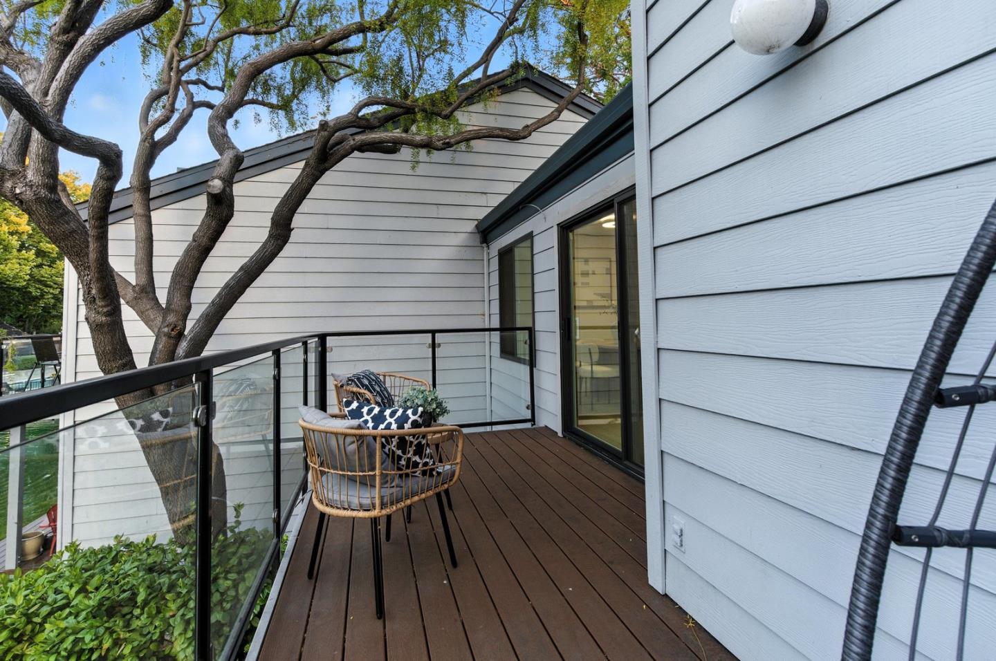 Detail Gallery Image 6 of 19 For 905 W Middlefield Rd #974,  Mountain View,  CA 94043 - 2 Beds | 2 Baths