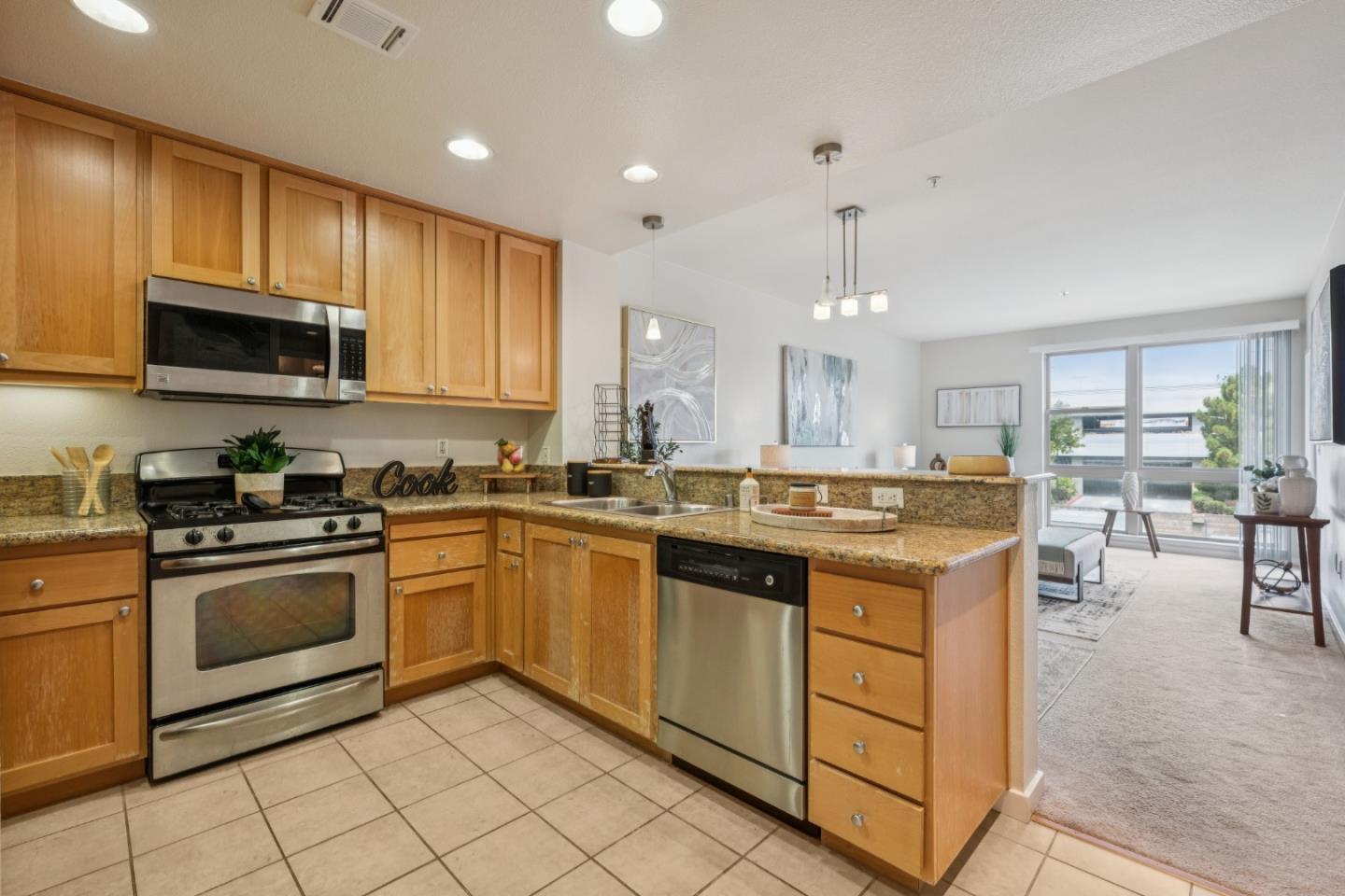Detail Gallery Image 11 of 32 For 1488 El Camino Real #216,  South San Francisco,  CA 94080 - 1 Beds | 1 Baths