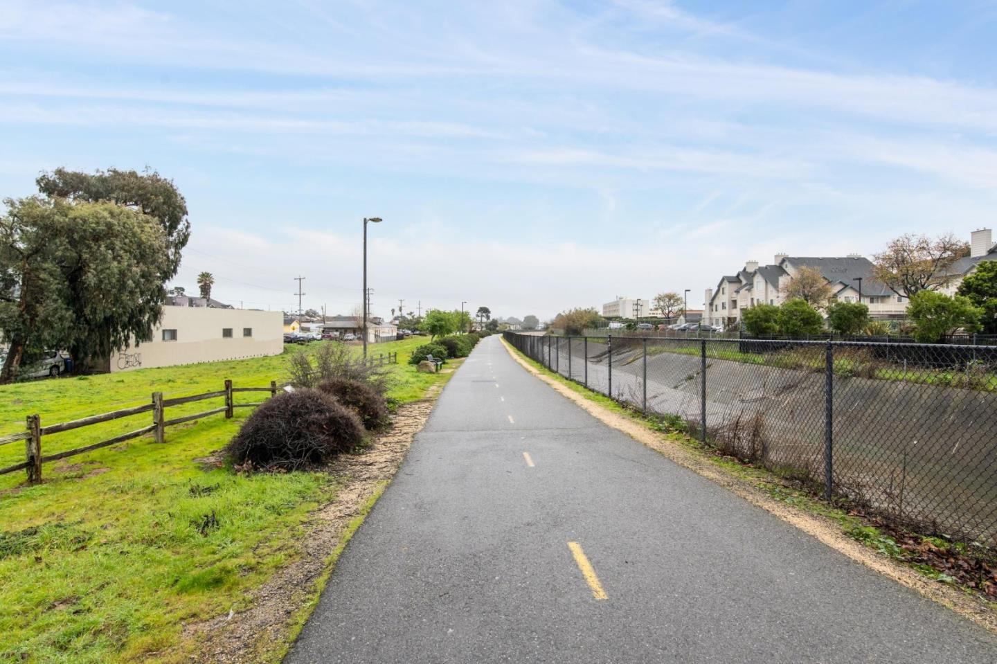 Detail Gallery Image 27 of 32 For 1488 El Camino Real #216,  South San Francisco,  CA 94080 - 1 Beds | 1 Baths
