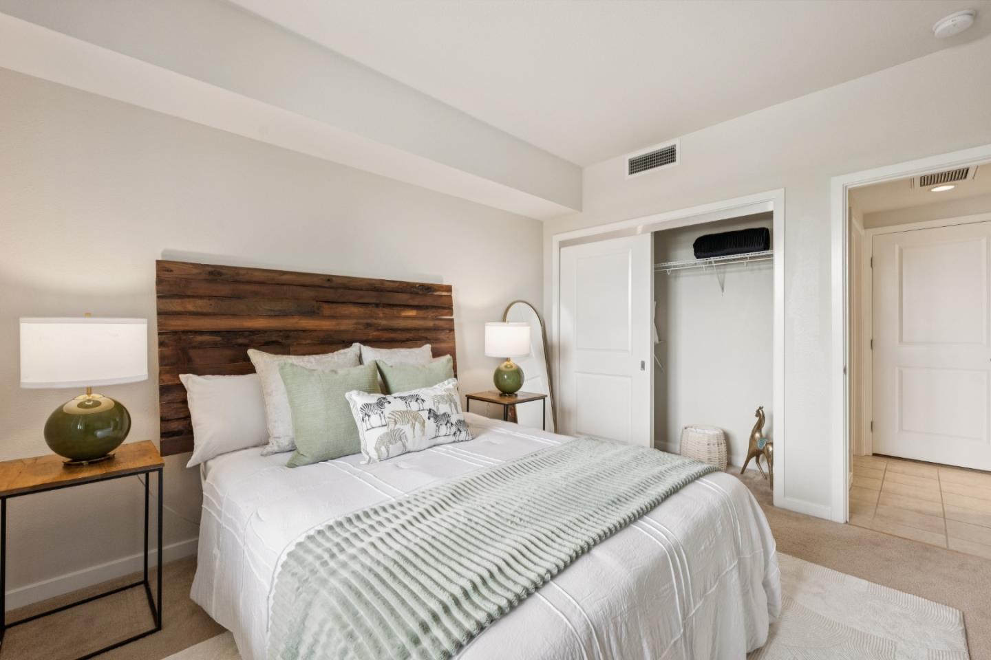 Detail Gallery Image 7 of 32 For 1488 El Camino Real #216,  South San Francisco,  CA 94080 - 1 Beds | 1 Baths