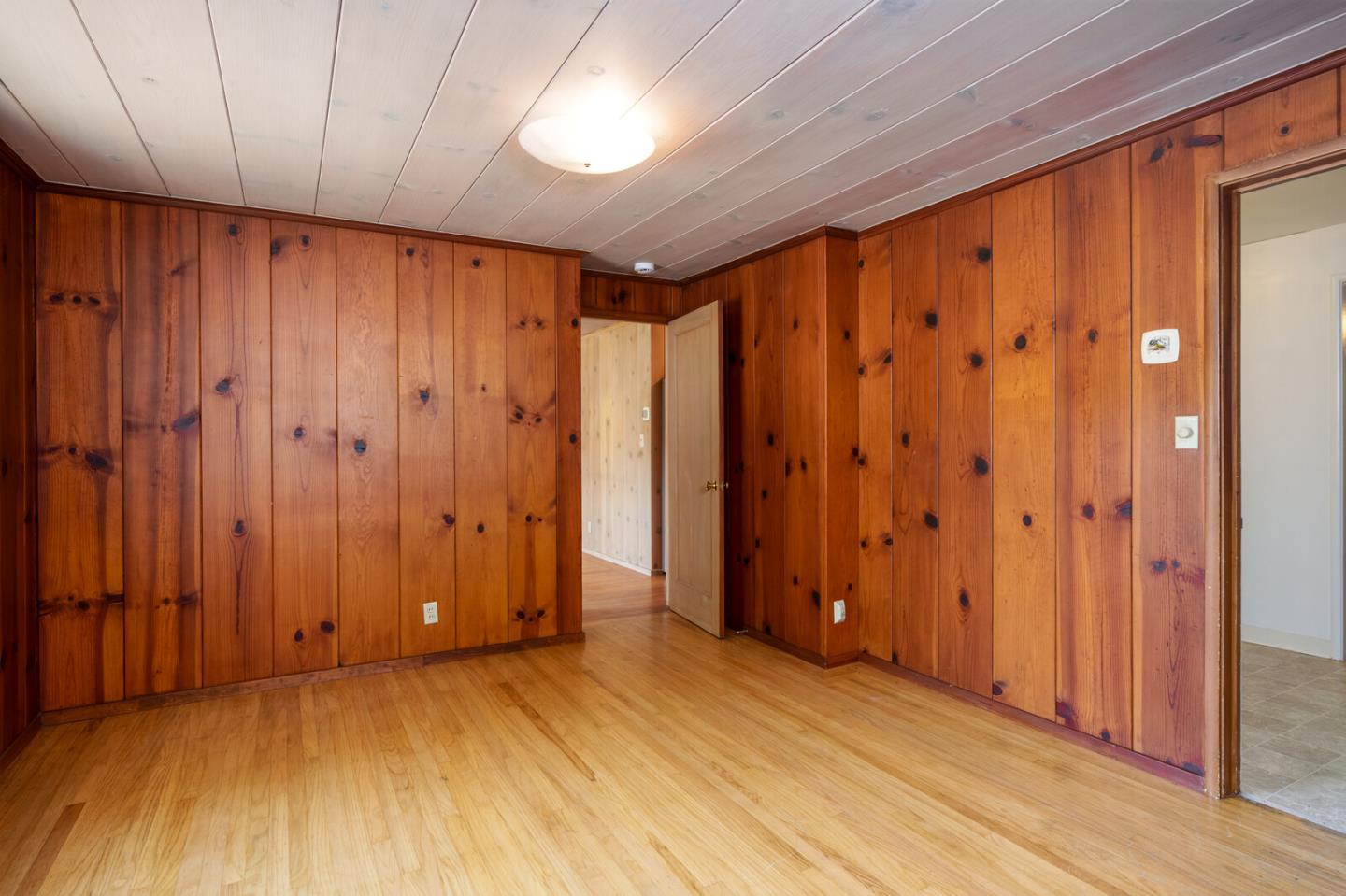 Detail Gallery Image 14 of 29 For 774 Chestnut St, San Carlos,  CA 94070 - 2 Beds | 2 Baths