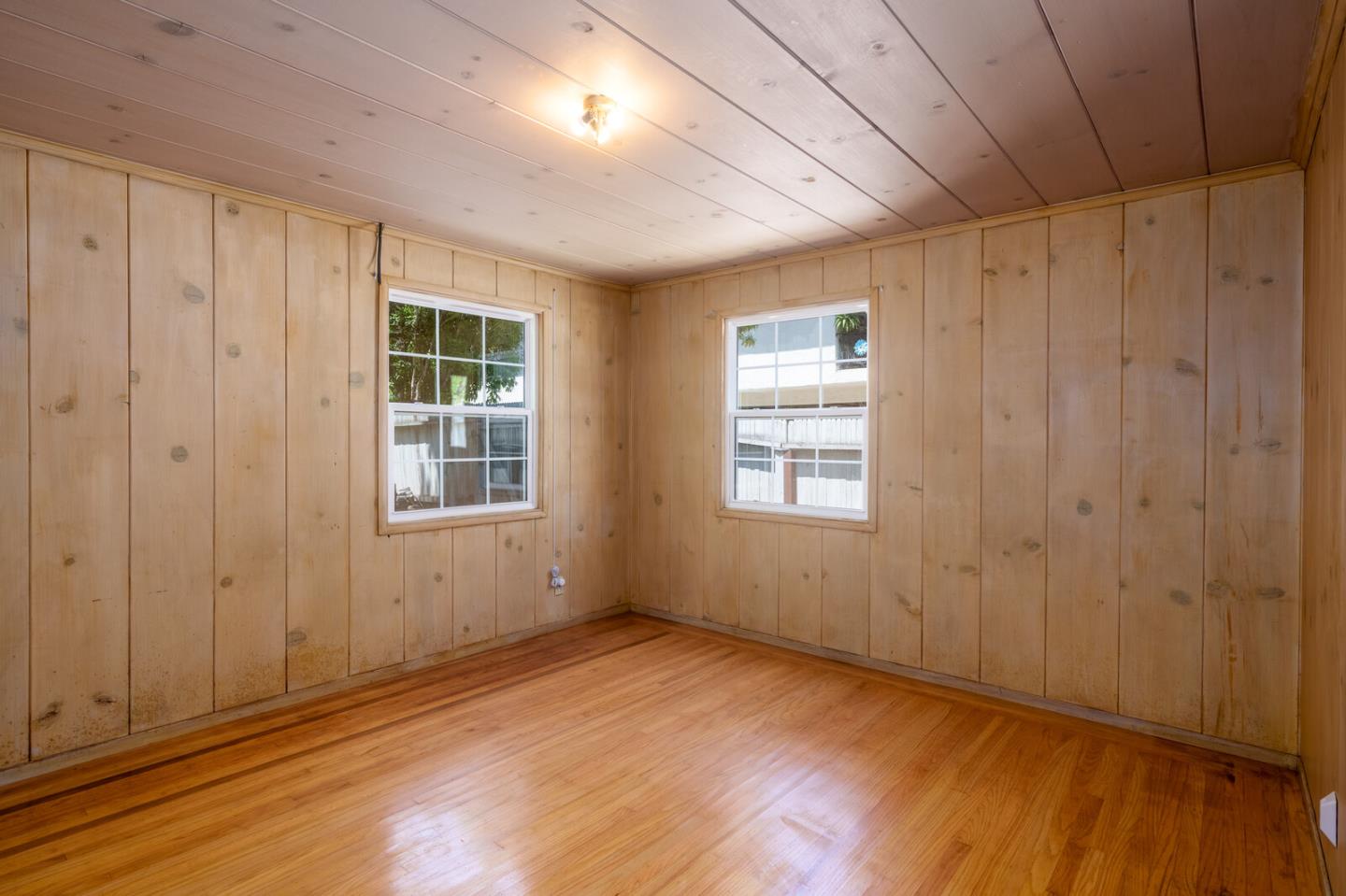 Detail Gallery Image 19 of 29 For 774 Chestnut St, San Carlos,  CA 94070 - 2 Beds | 2 Baths