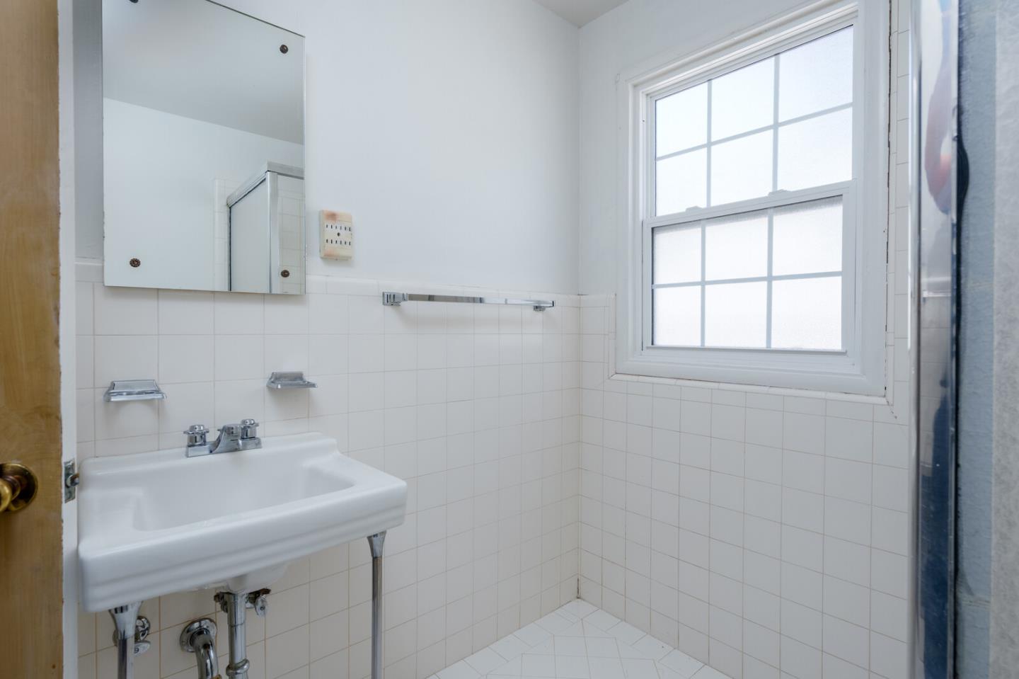 Detail Gallery Image 20 of 29 For 774 Chestnut St, San Carlos,  CA 94070 - 2 Beds | 2 Baths