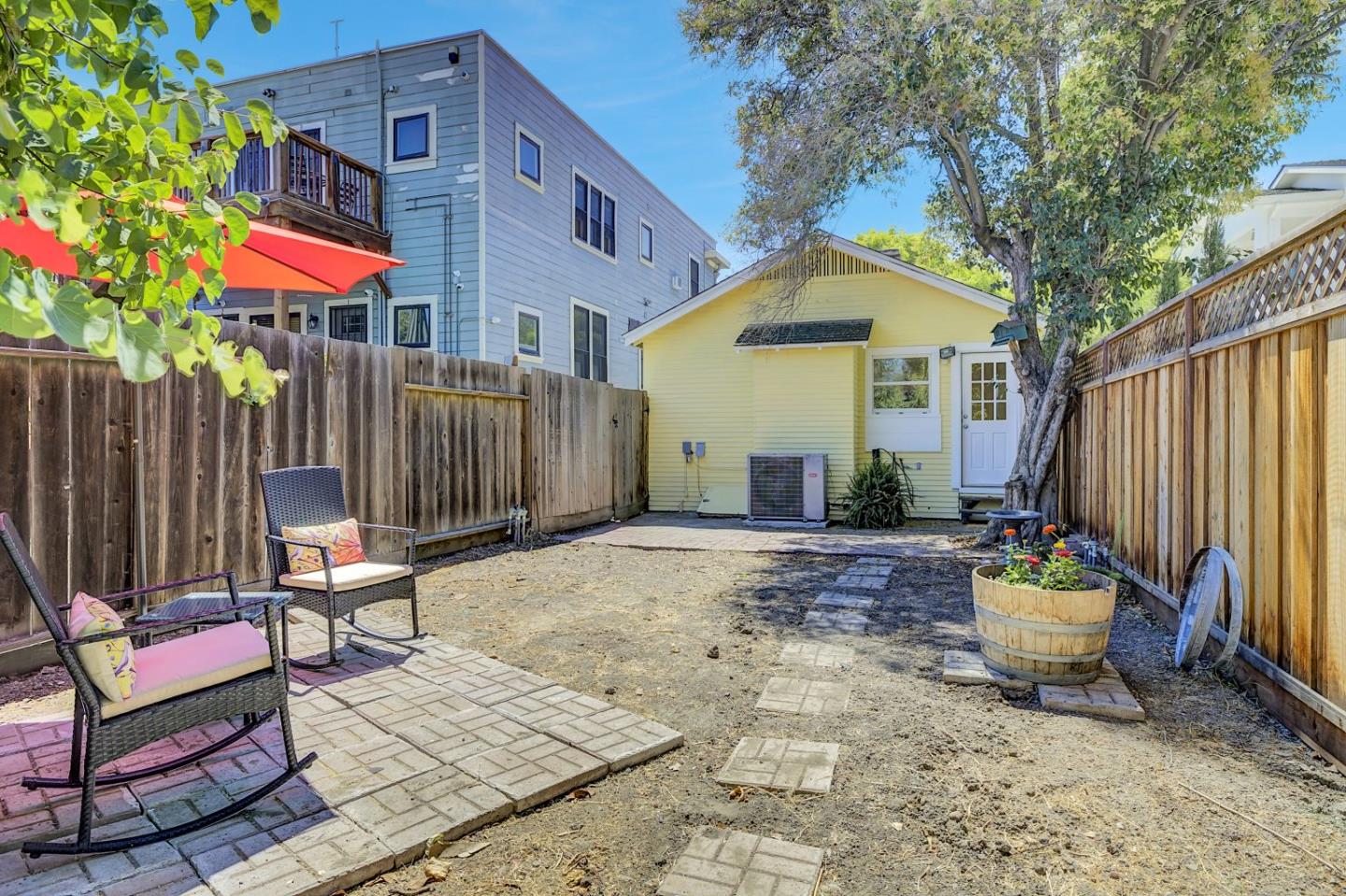 Detail Gallery Image 23 of 27 For 113 W Reed St, San Jose,  CA 95110 - 2 Beds | 1 Baths