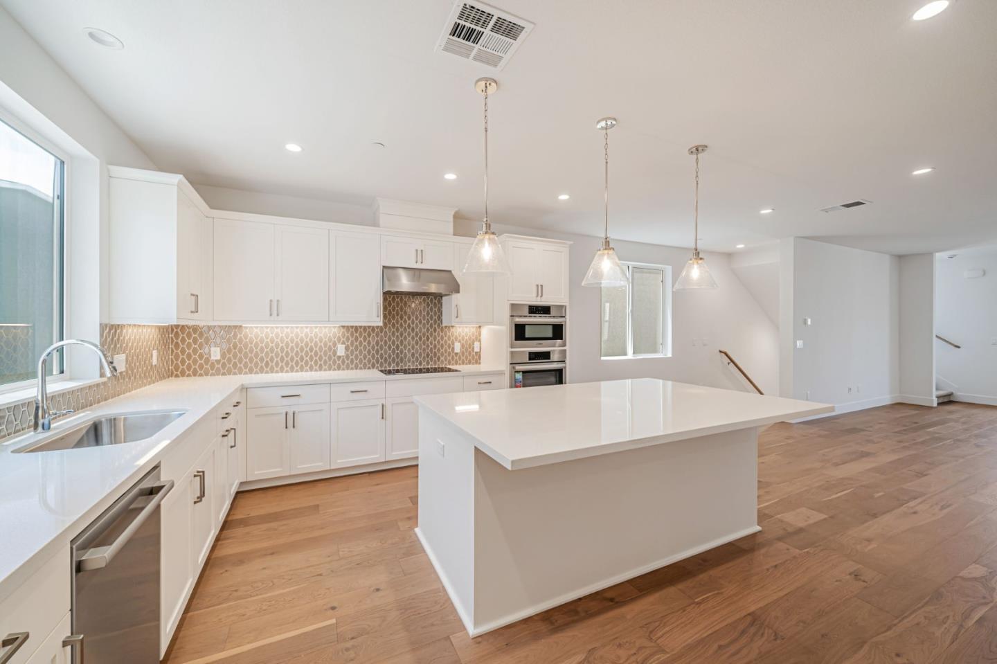 Detail Gallery Image 10 of 23 For 1021 Sinopia Ter, San Ramon,  CA 94583 - 4 Beds | 3/1 Baths