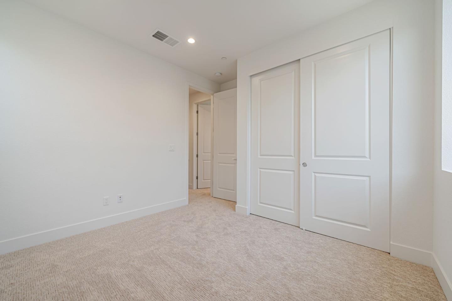 Detail Gallery Image 13 of 23 For 1021 Sinopia Ter, San Ramon,  CA 94583 - 4 Beds | 3/1 Baths