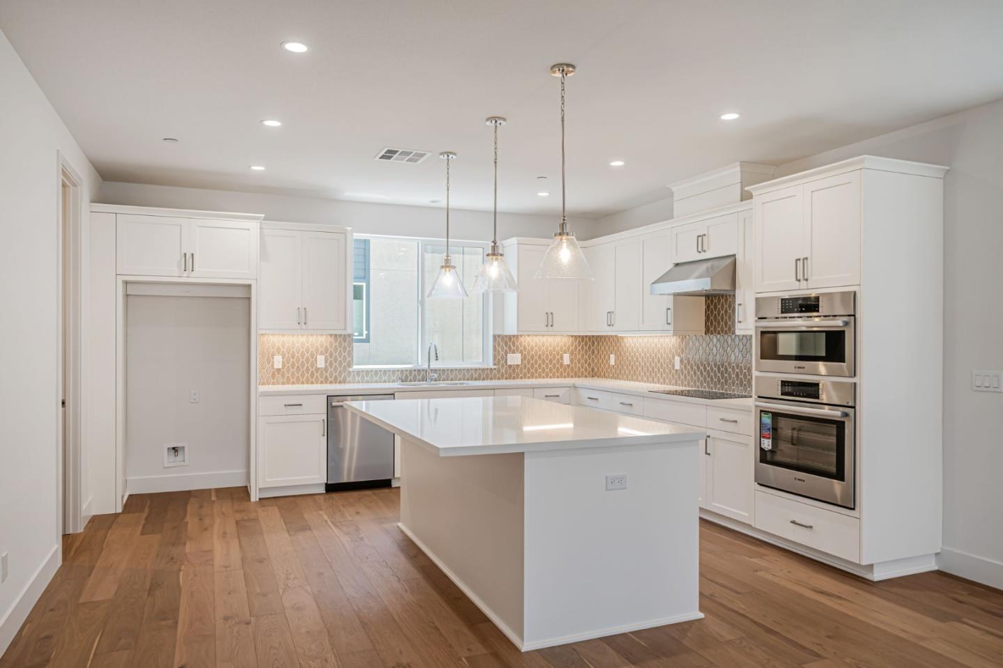 Detail Gallery Image 9 of 23 For 1021 Sinopia Ter, San Ramon,  CA 94583 - 4 Beds | 3/1 Baths