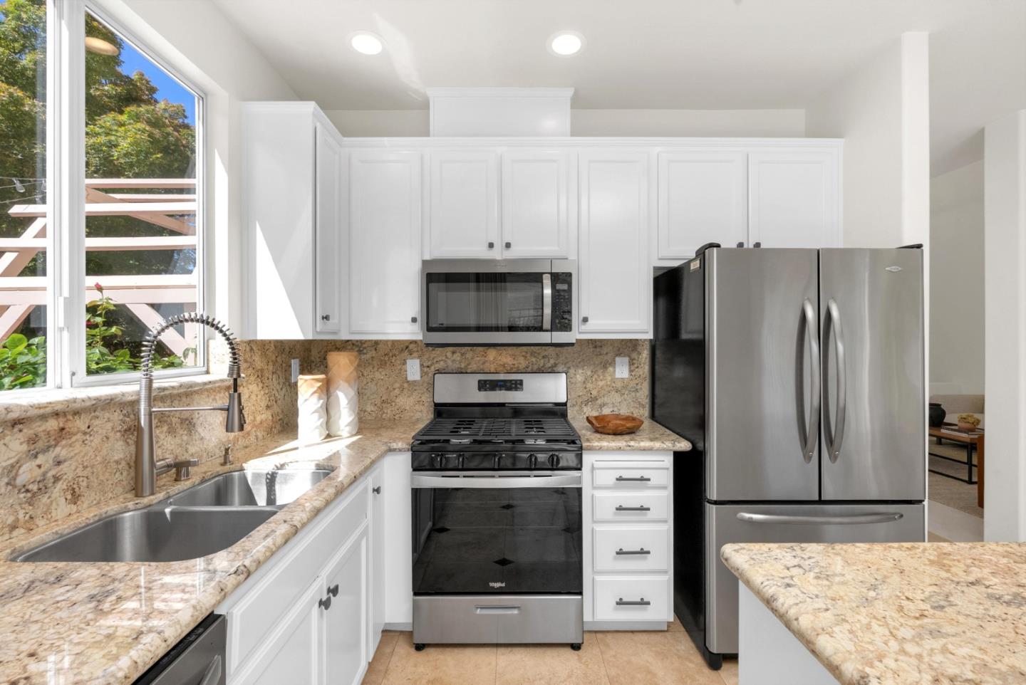 Detail Gallery Image 11 of 59 For 5490 Manderston Dr, San Jose,  CA 95138 - 3 Beds | 2/1 Baths